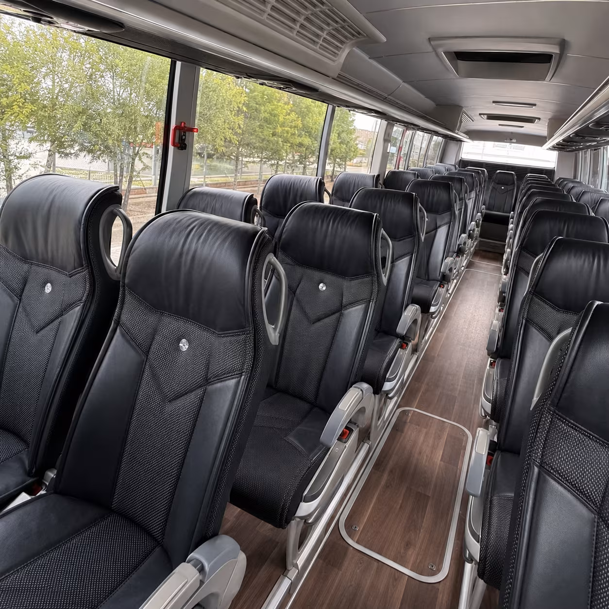 New Haven Airport Shuttle & Transportation party bus exterior