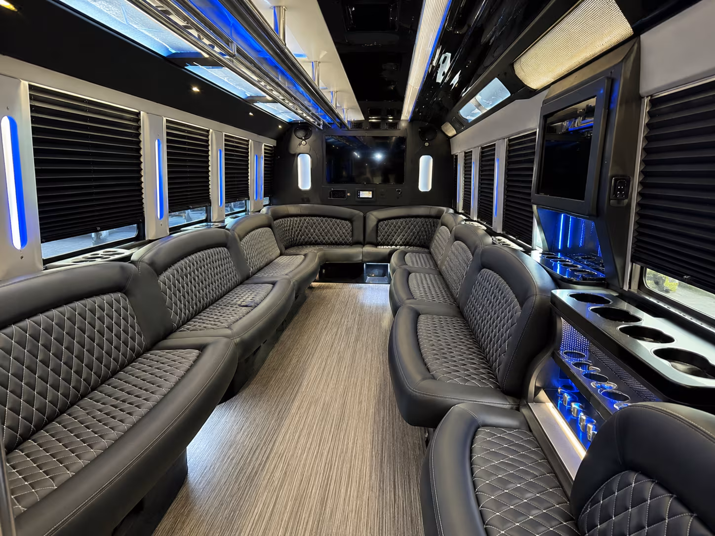 New Haven Birthday, Sweet 16, & Quinceañera Transportation onboard seating