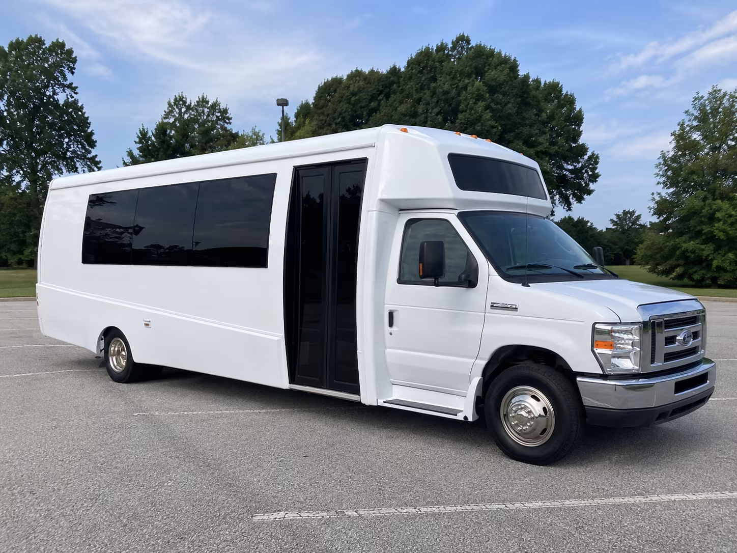 New Haven Winery Tour & Pub Crawl Transportation party bus exterior