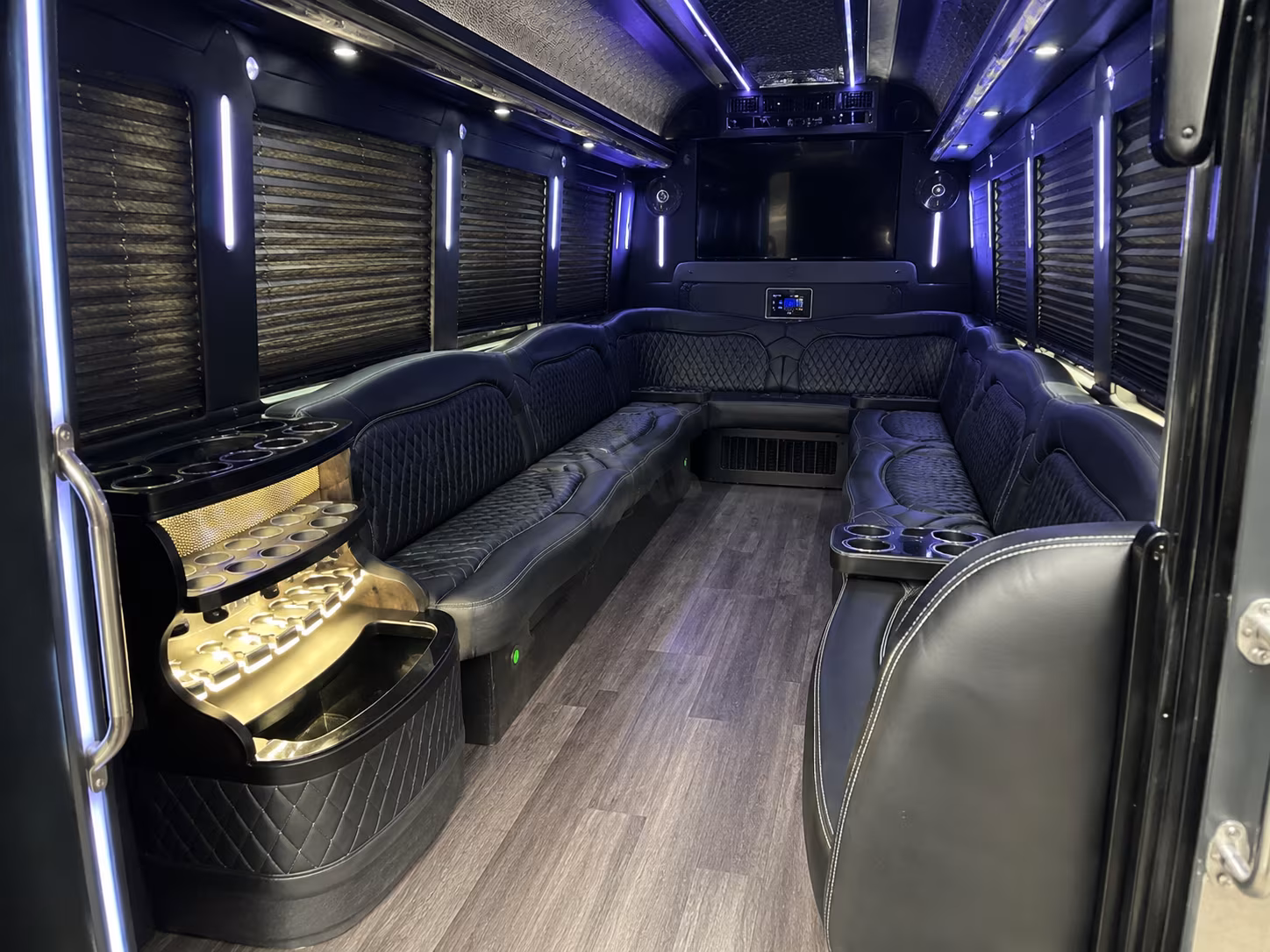 New Haven Winery Tour & Pub Crawl Transportation onboard seating