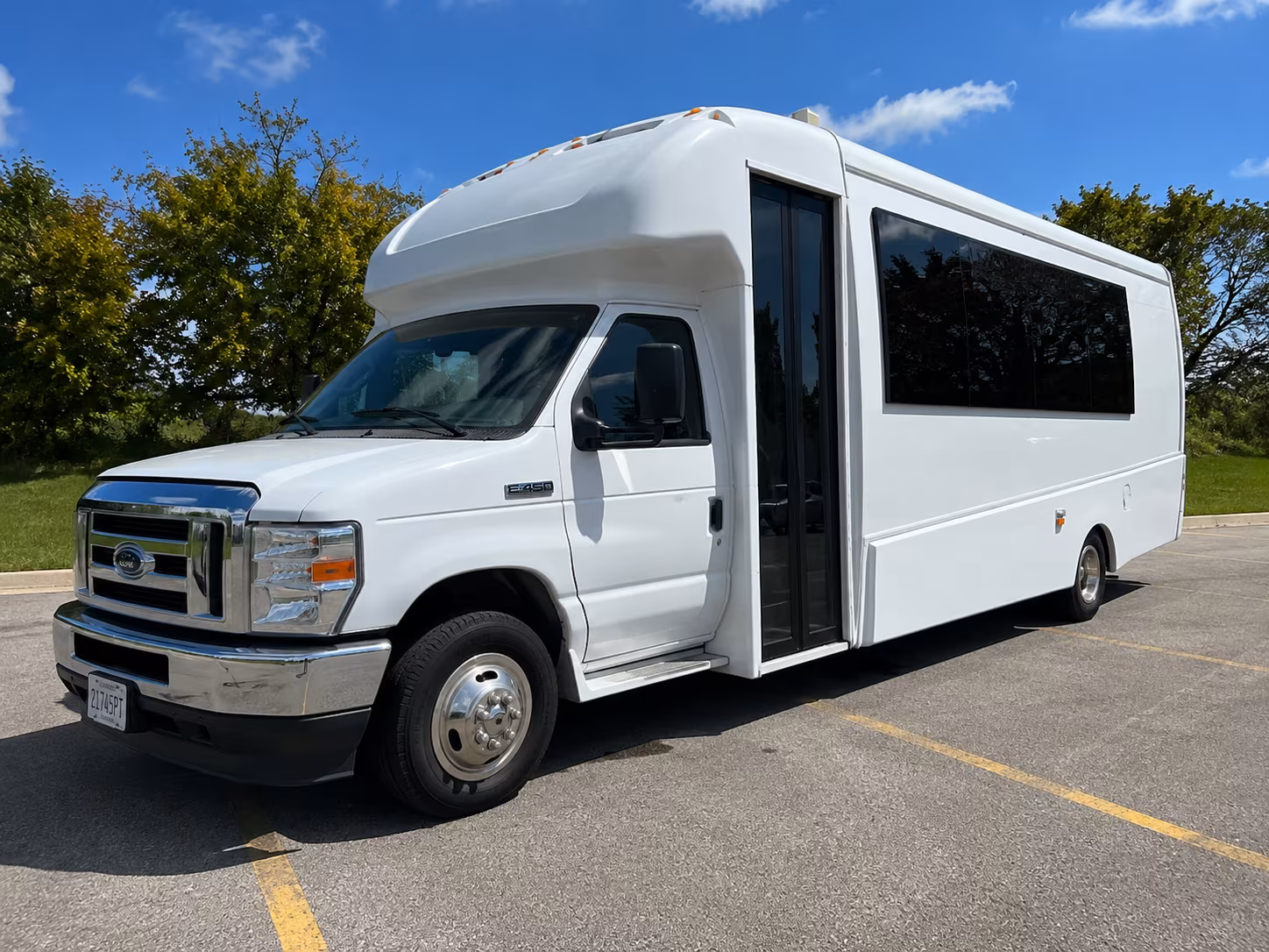 Stratford Winery Tour & Pub Crawl Transportation